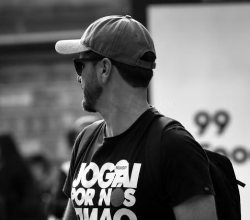 Prof. Gustavo Peixoto